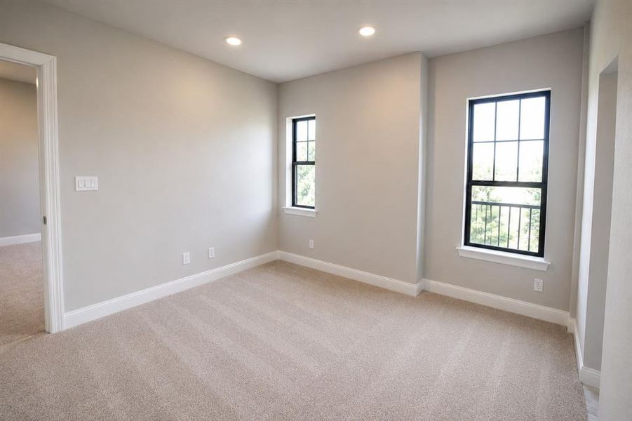 Spacious, unfurnished interior of a new home in Parkland, Fort Worth (Image 25). Spacious, unfurnished interior of a new home in Parkland, Fort Worth (Image 25).