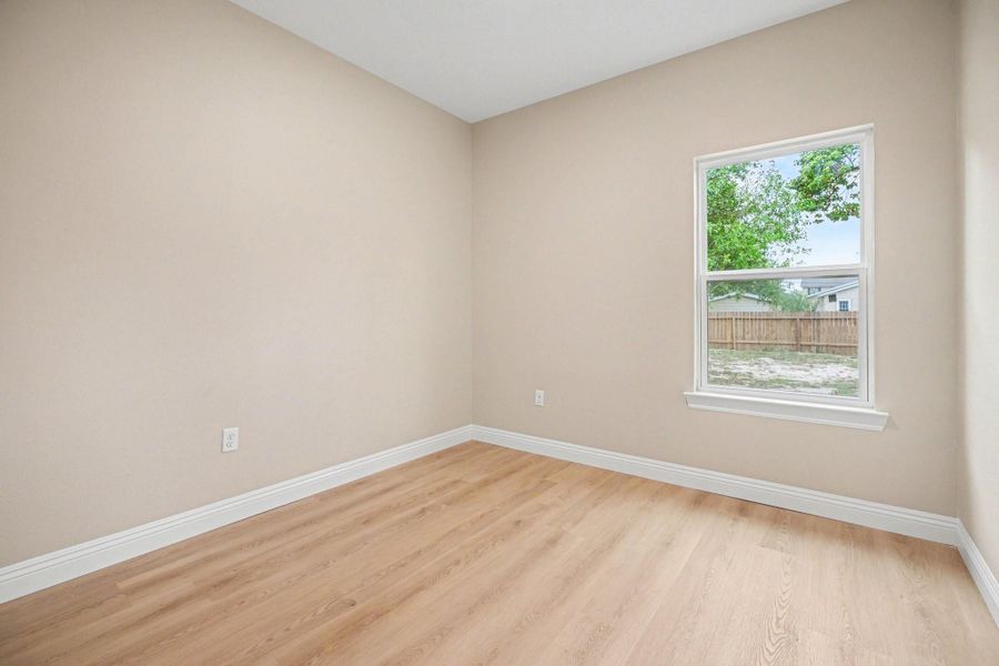 Spacious, unfurnished interior of a new home in , La Marque (Image 23).