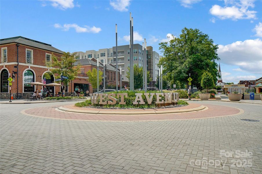 Newly Revitalized Downtown Kannapolis just minutes away! Ballpark, Breweries, Restaurants, Shopping, & more!!