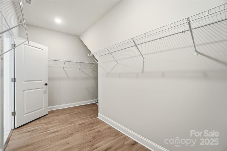 Spacious, unfurnished interior of a new home in Rone Creek, Waxhaw (Image 31). Spacious, unfurnished interior of a new home in Rone Creek, Waxhaw (Image 31).