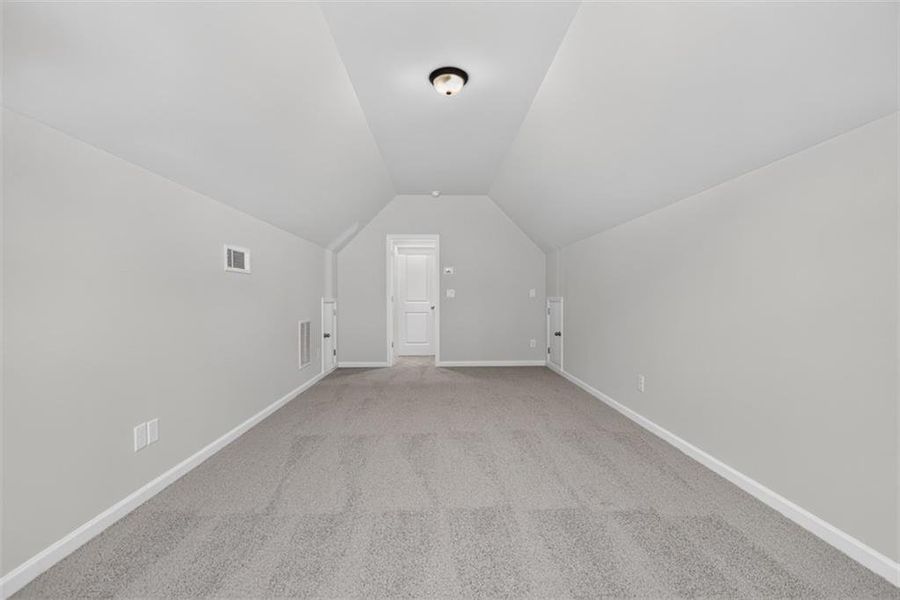 Spacious, unfurnished interior of a new home in , Athens (Image 35).
