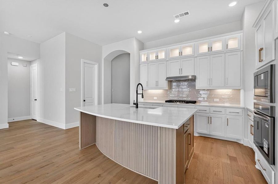 Furnished interior view inside a new home in Trinity Falls, McKinney (Image 7).