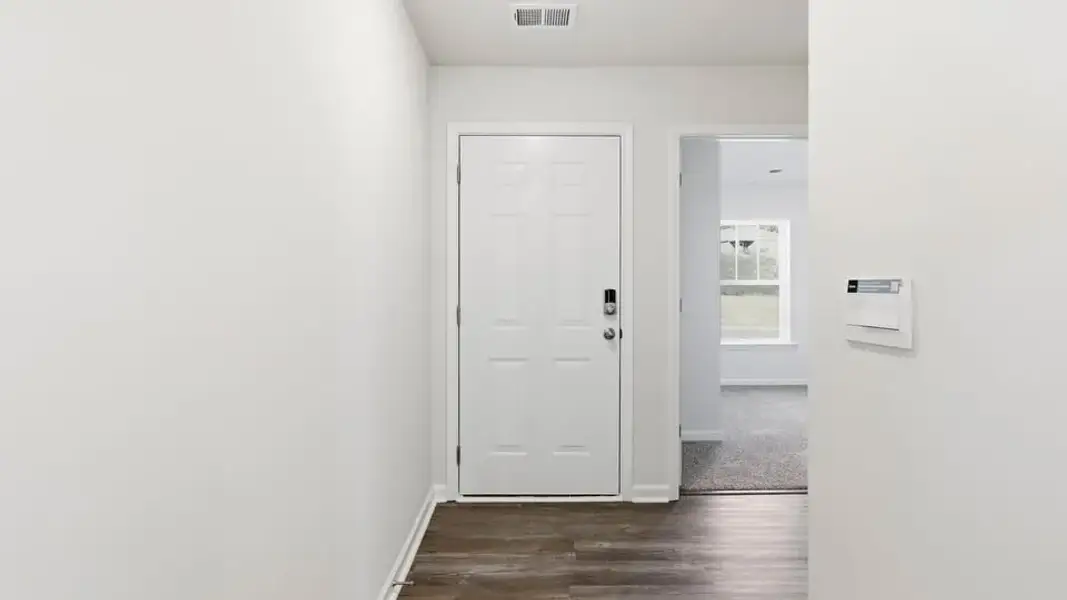 Spacious, unfurnished interior of a new home in Cedar Gap, Fountain Inn (Image 14).