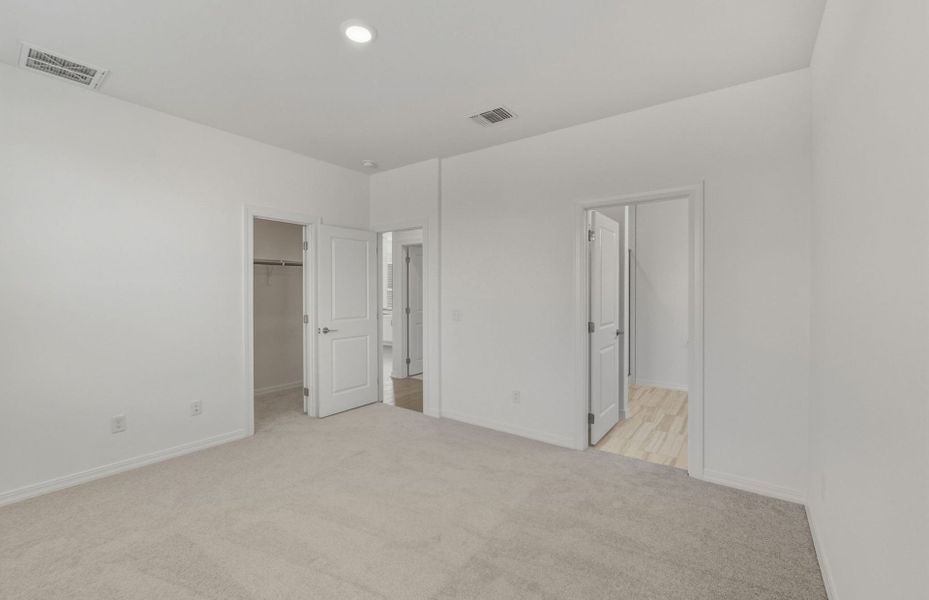 Spacious, unfurnished interior of a new home in Crosswinds, Kyle (Image 37). Spacious, unfurnished interior of a new home in Crosswinds, Kyle (Image 37).