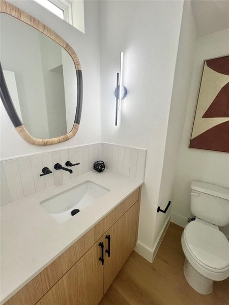 Furnished interior view inside a new home in Thornton Oaks, Houston (Image 36).