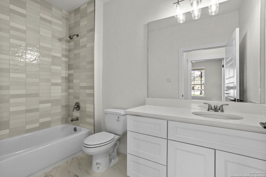 Furnished interior view inside a new home in , Kerrville (Image 14).