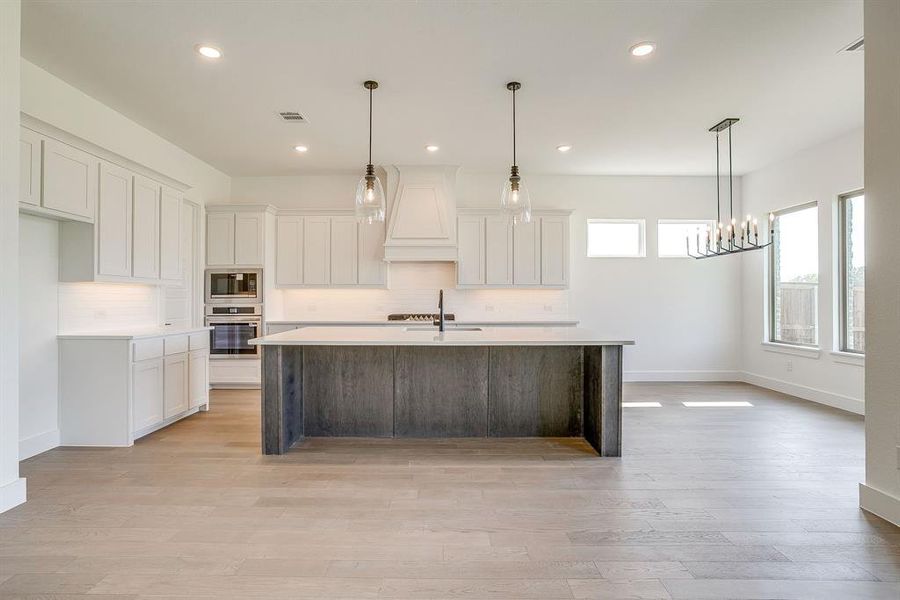 Furnished interior view inside a new home in Pecan Grove, Burleson (Image 11).