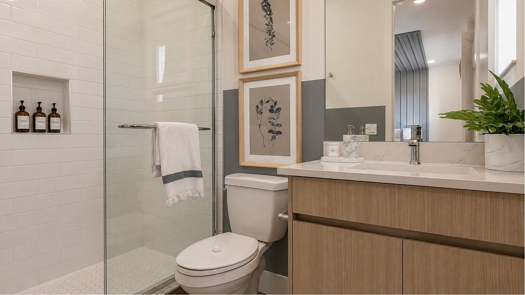 4350 Sussex Bath3 F2 Base1 4350 Sussex Bath3 F2 Base1