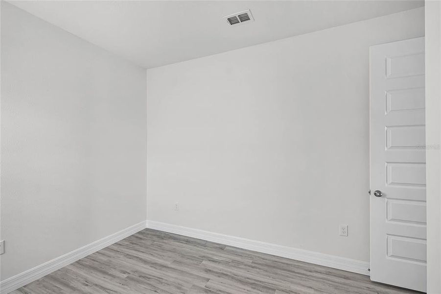Spacious, unfurnished interior of a new home in , Lakeland (Image 25).