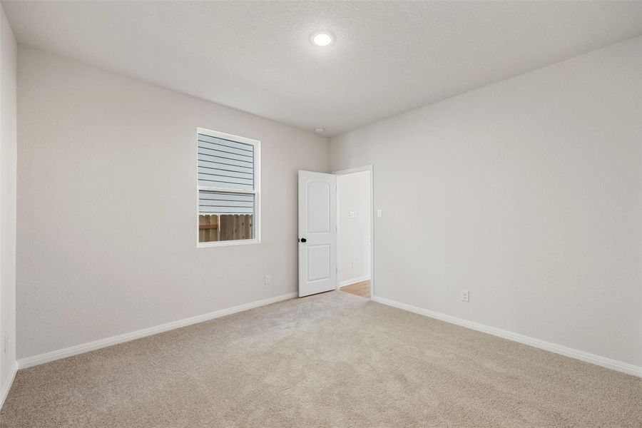 Representative images and renderings are for illustrative purposes. Actual structural options and design finishes of home may vary.