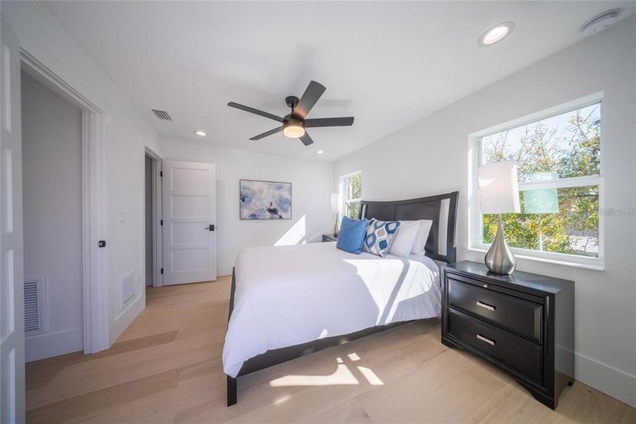 Furnished interior view inside a new home in , Sarasota (Image 55).