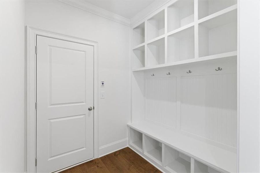 Spacious, unfurnished interior of a new home in Ford Landing, Acworth (Image 18).