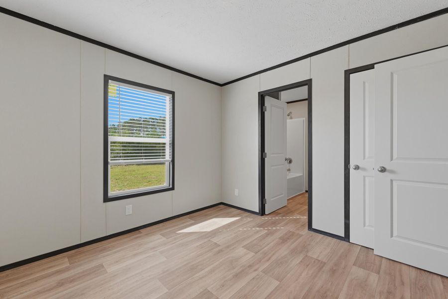 Spacious, unfurnished interior of a new home in , Cross (Image 10).