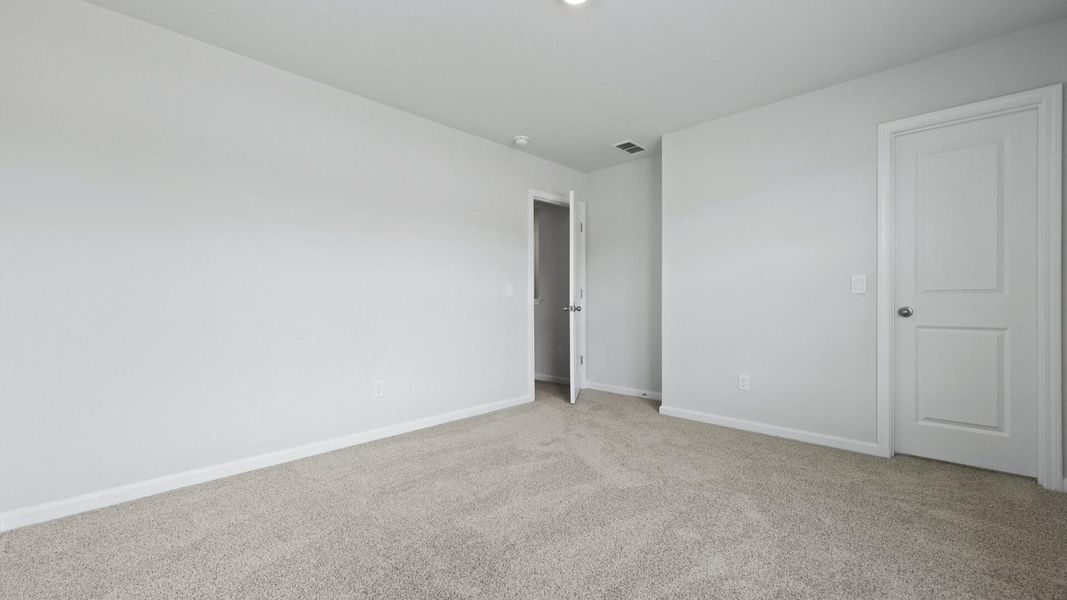 Spacious, unfurnished interior of a new home in Center Pointe, Santee (Image 17).