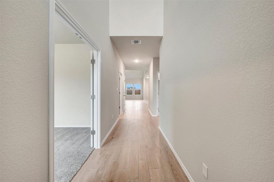 Spacious, unfurnished interior of a new home in Carillon, Manor (Image 14). Spacious, unfurnished interior of a new home in Carillon, Manor (Image 14).