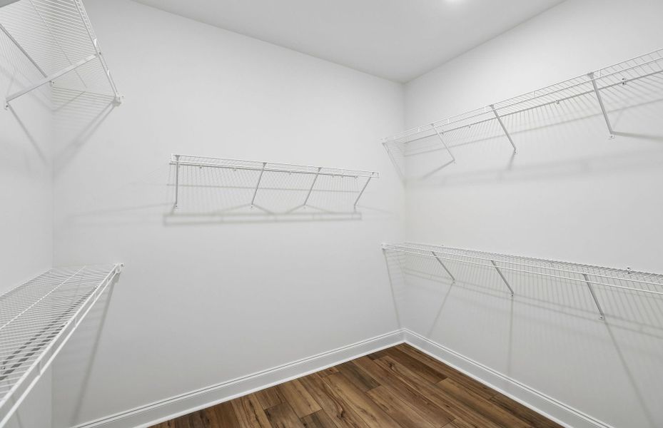 Spacious, unfurnished interior of a new home in Del Webb Southern Harmony, Murfreesboro (Image 16).