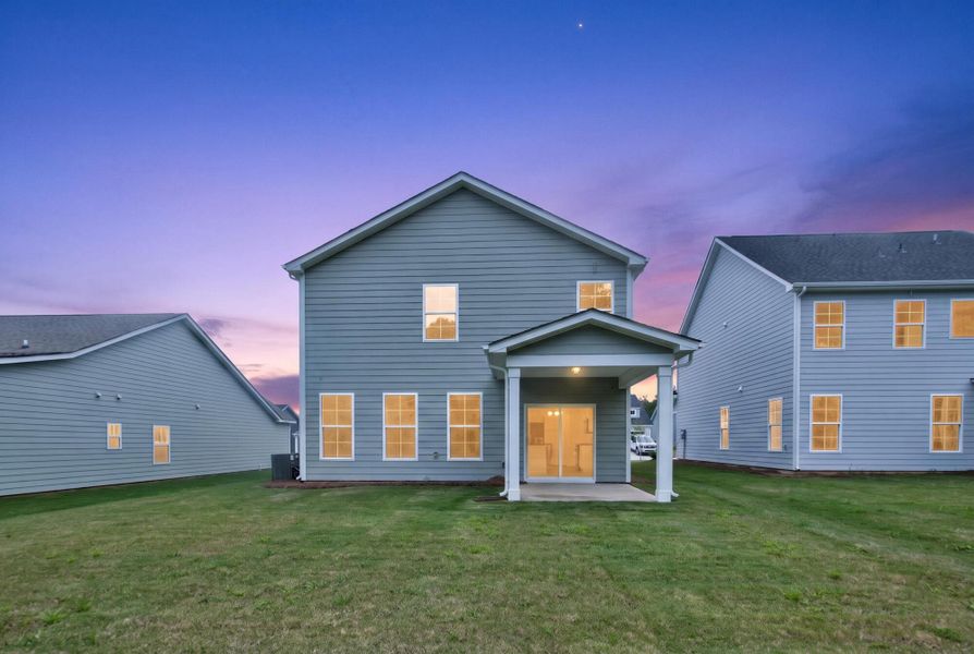 Exterior details and patio area of a home in Highland Bluff, Aiken (Image 3).