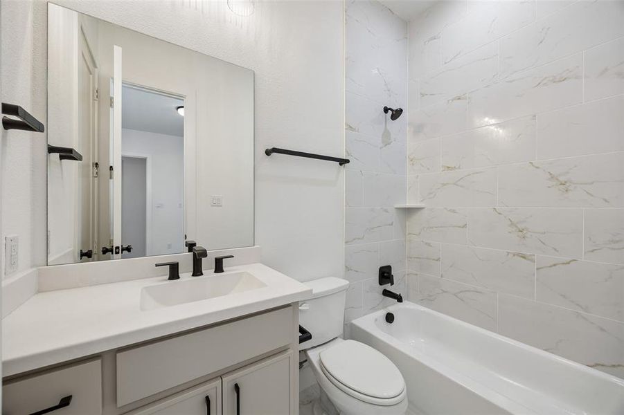 Furnished interior view inside a new home in Mosaic, Celina (Image 35).