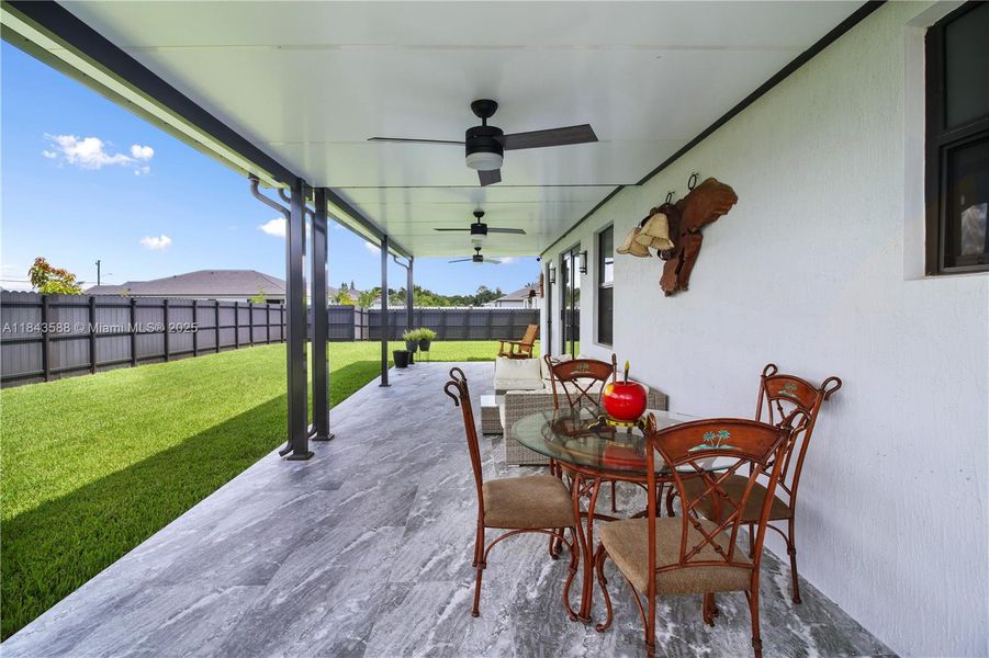 Furnished interior view inside a new home in , Homestead (Image 36).