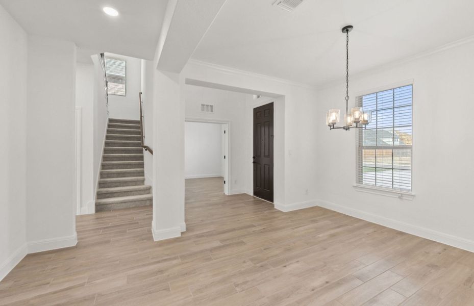 Representative unfurnished interior of a home built from the Wallace by Pulte Homes in Bluffview Reserve, Leander (Image 14).