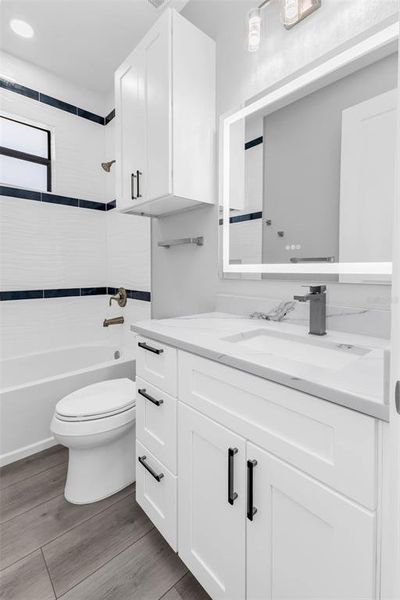 Furnished interior view inside a new home in , Punta Gorda (Image 15).