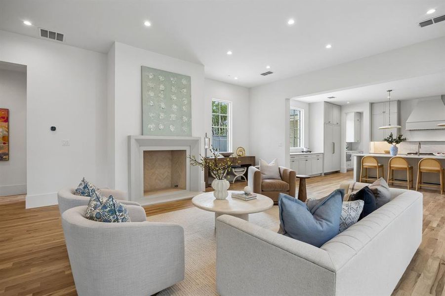 Furnished interior view inside a new home in , Dallas (Image 19).