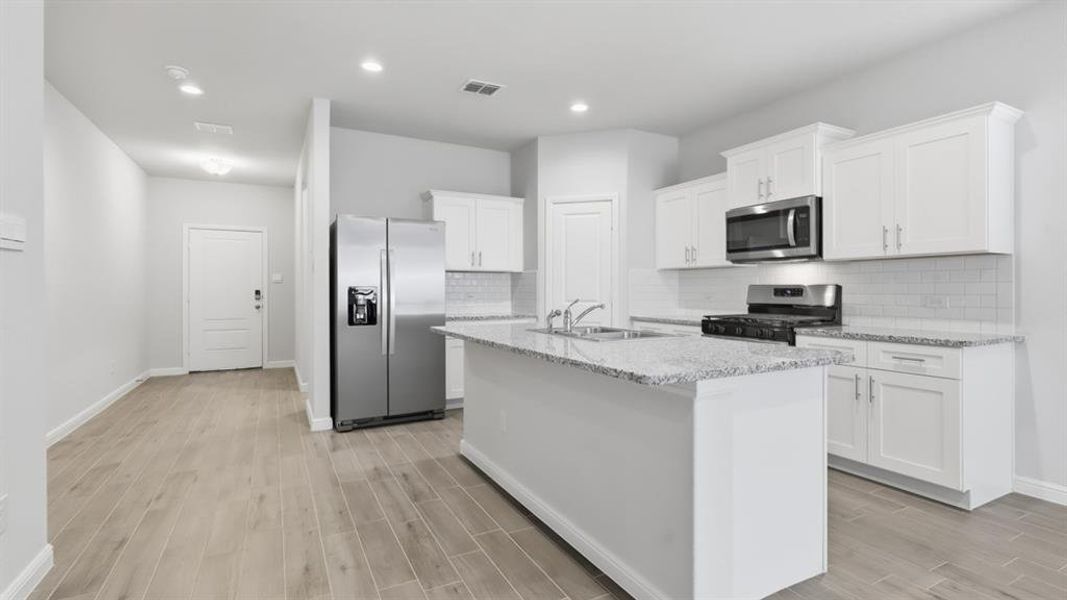 Furnished interior view inside a new home in Terra Trace, Fort Worth (Image 9). Furnished interior view inside a new home in Terra Trace, Fort Worth (Image 9).