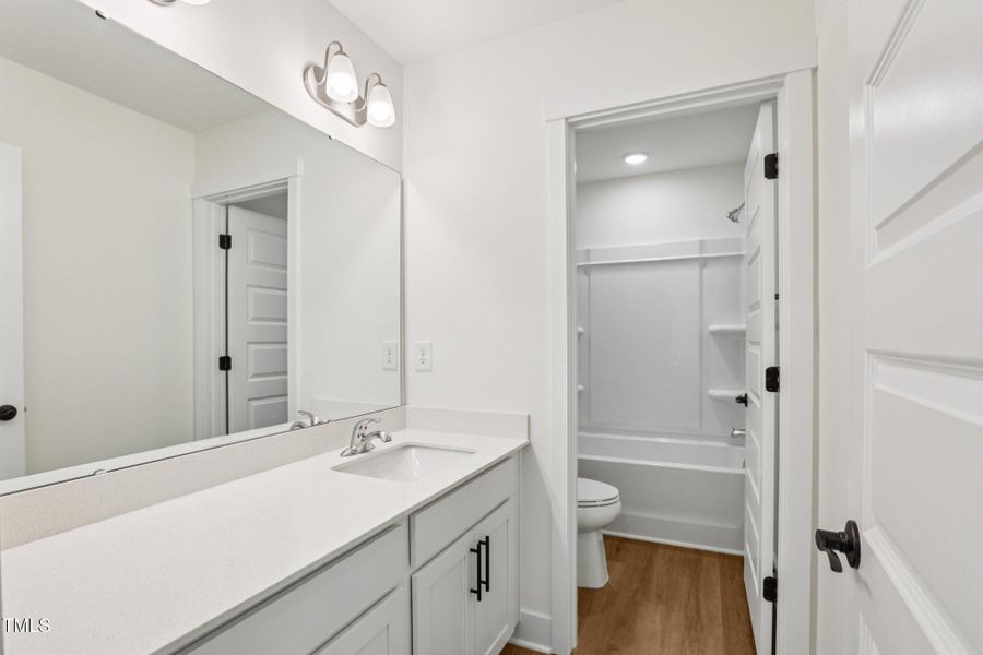 28-web-or-mls-176 Alden Wy-S3007-028 28-web-or-mls-176 Alden Wy-S3007-028