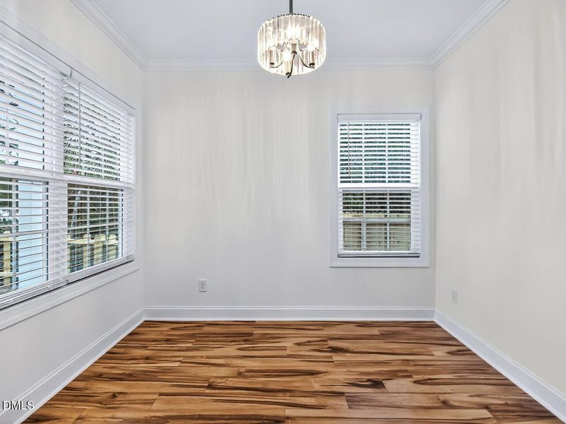 005-1280x960-living-room