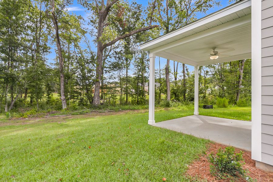 Exterior details and patio area of a home in Central Creek, Goose Creek (Image 3).