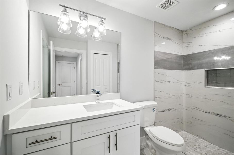 Furnished interior view inside a new home in , Fort Pierce (Image 12).