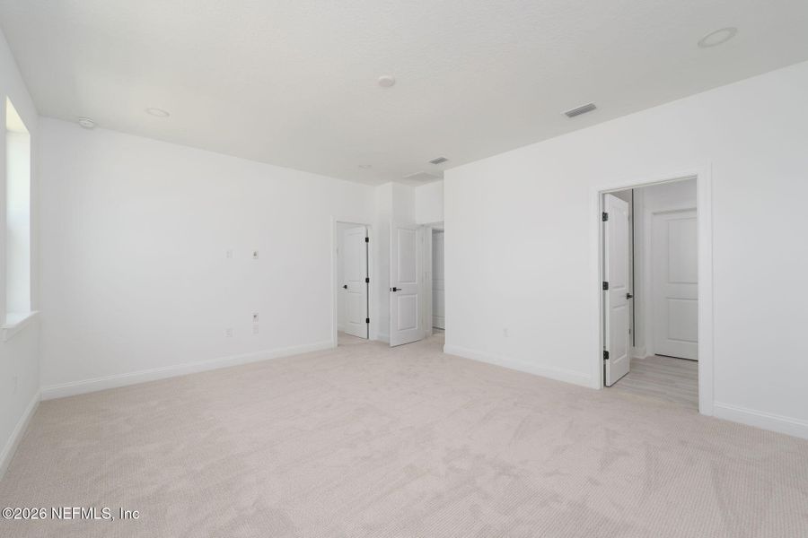 Spacious, unfurnished interior of a new home in , St. Augustine (Image 18).