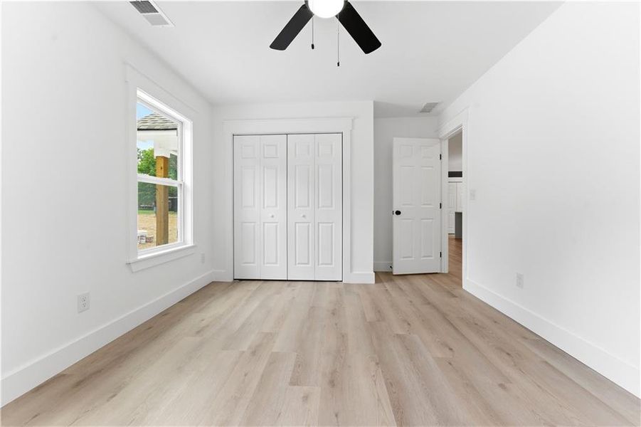 Spacious, unfurnished interior of a new home in , Cartersville (Image 23).