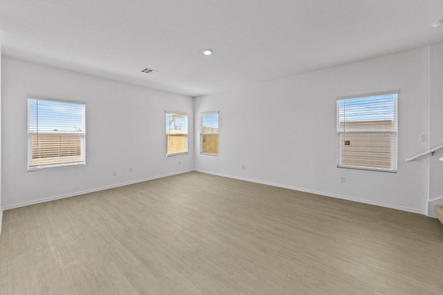 Spacious, unfurnished interior of a new home in Sunset Oaks: Ridgepointe Collection, Maxwell (Image 20). Spacious, unfurnished interior of a new home in Sunset Oaks: Ridgepointe Collection, Maxwell (Image 20).