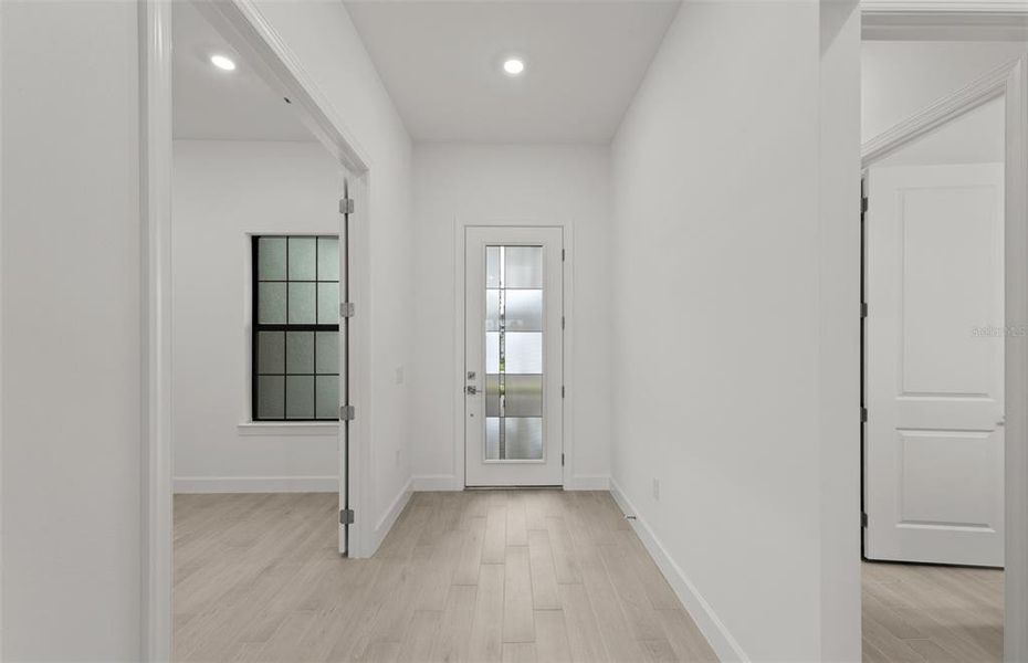 Spacious, unfurnished interior of a new home in Del Webb Catalina, Lakewood Ranch (Image 29).