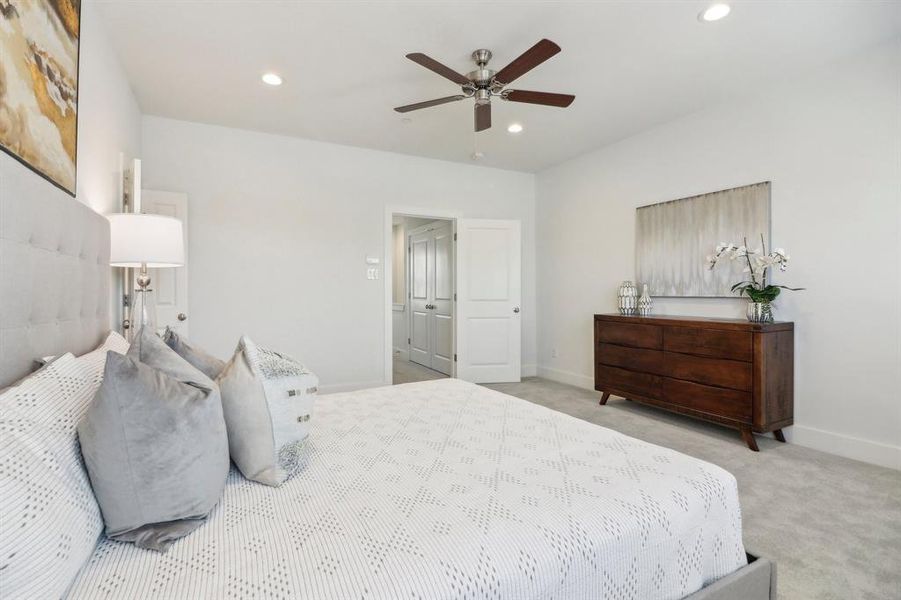 Furnished interior view inside a new home in , Lewisville (Image 9).