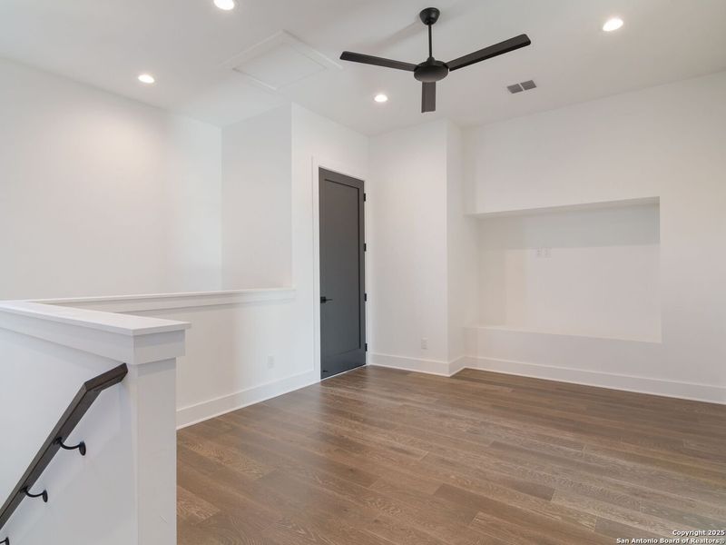 Spacious, unfurnished interior of a new home in Dominion Heights, San Antonio (Image 24). Spacious, unfurnished interior of a new home in Dominion Heights, San Antonio (Image 24).
