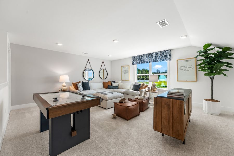 Furnished interior view inside a new home in Somerset, Myrtle Beach (Image 16).