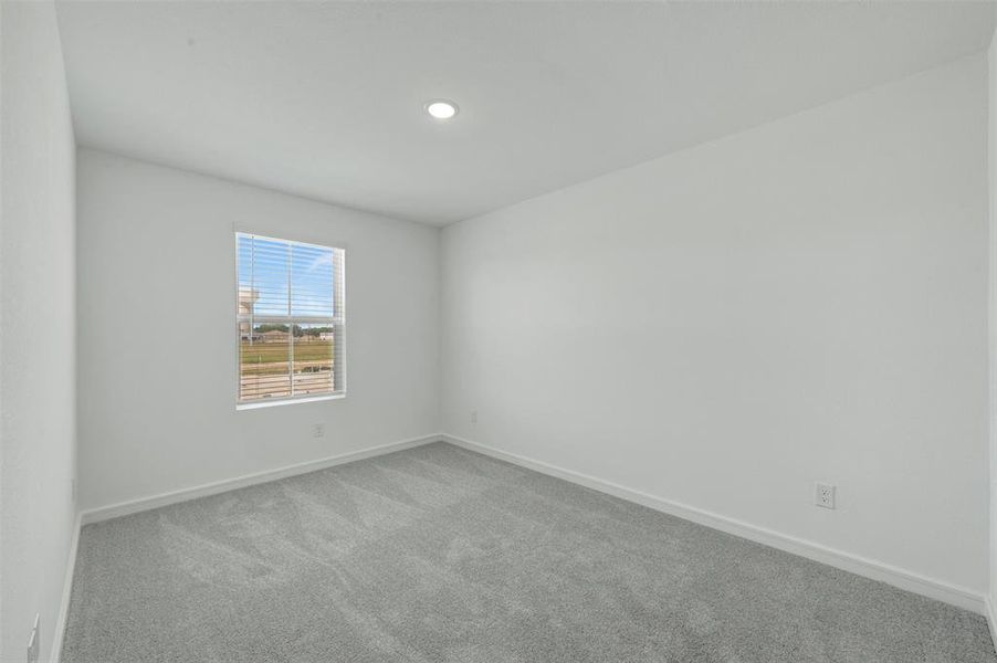 Spacious, unfurnished interior of a new home in Providence Commons, Providence Village (Image 20).