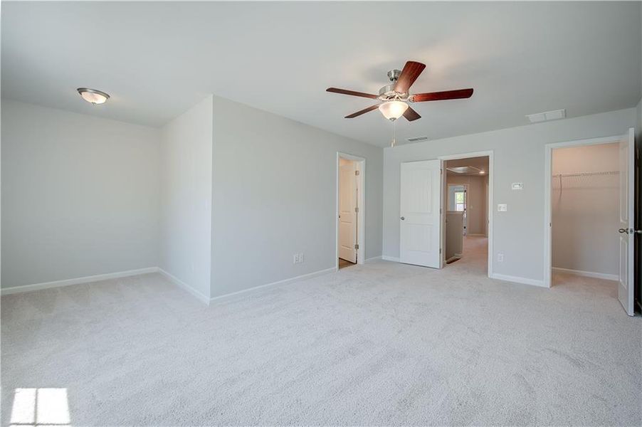 Spacious, unfurnished interior of a new home in Diamante, Stockbridge (Image 9).
