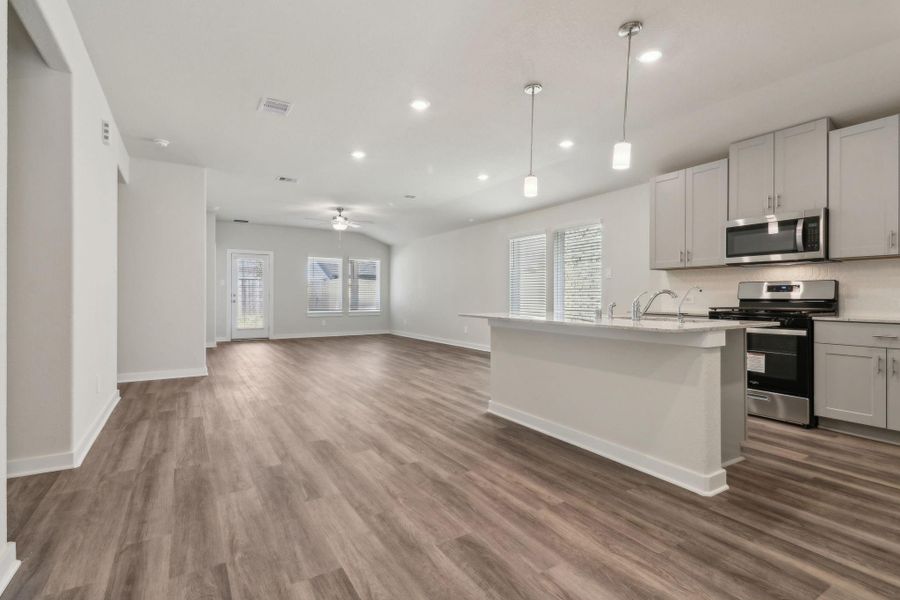 Photo is not of the actual home but is an inspirational photo of builder’s model home and may depict options, furnishings, and/or decorator features that are not included.