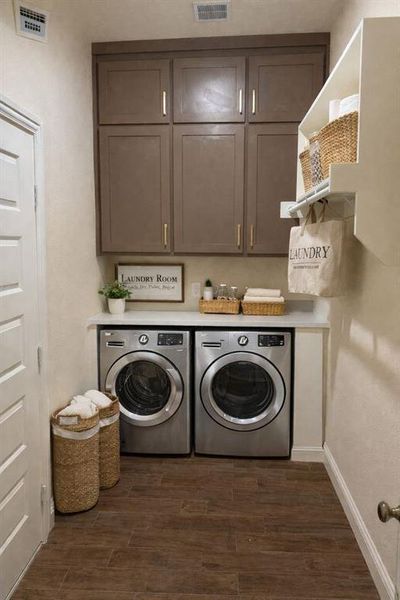 Furnished interior view inside a new home in , Dallas (Image 2). Furnished interior view inside a new home in , Dallas (Image 2).