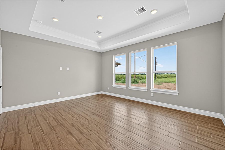 Spacious, unfurnished interior of a new home in , Prairie View (Image 22).