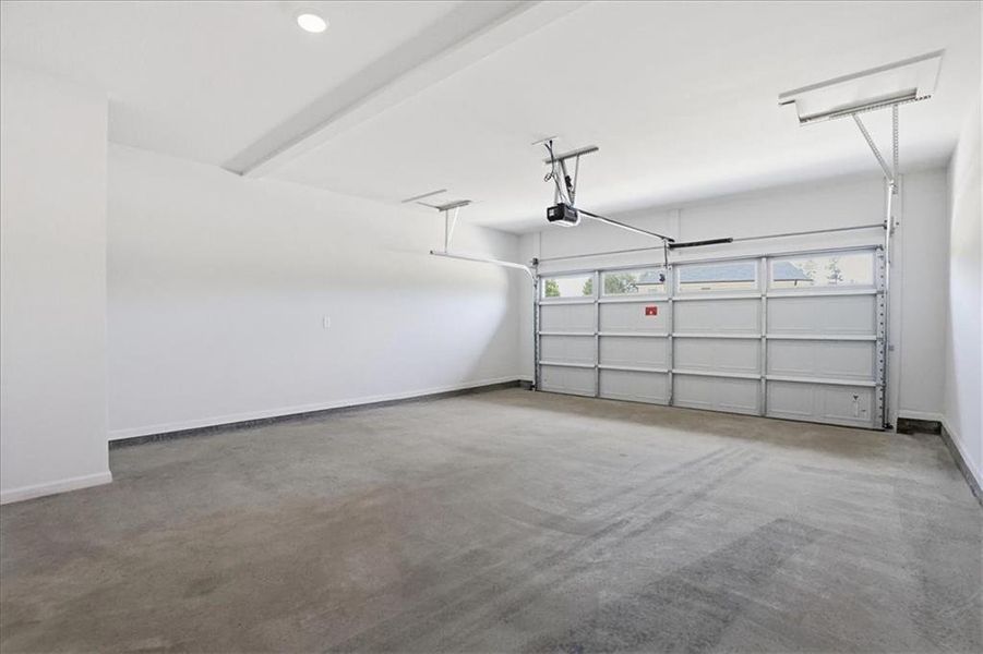 Spacious, unfurnished interior of a new home in , Lawrenceville (Image 52).