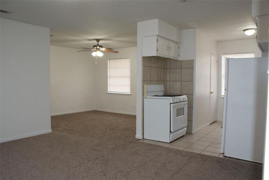 View toward dinning room and kitchen. Nice mostly open living plan.