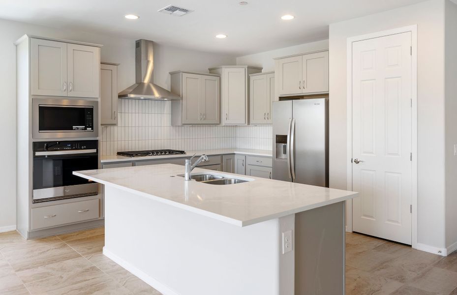 Furnished interior view inside a new home in Vistoso Canyon Estates, Oro Valley (Image 11). Furnished interior view inside a new home in Vistoso Canyon Estates, Oro Valley (Image 11).