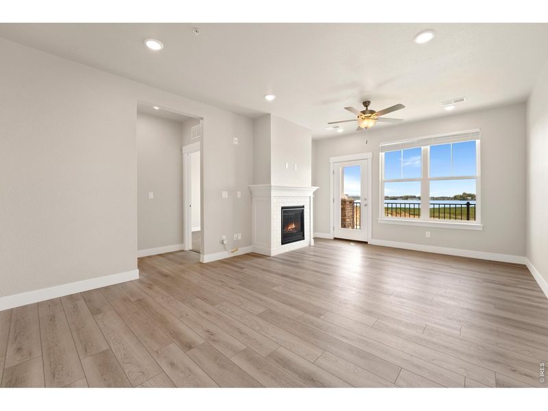 Spacious, unfurnished interior of a new home in The Lakes at Centerra, Loveland (Image 31).