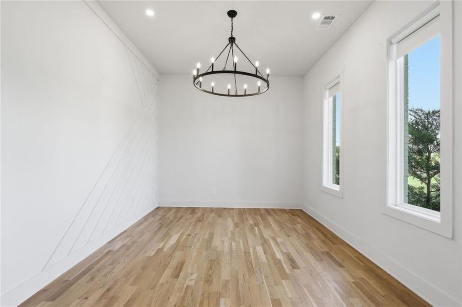 Spacious, unfurnished interior of a new home in , Clermont (Image 43).