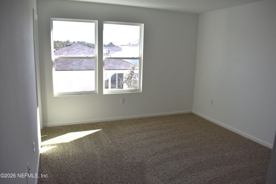 Spacious, unfurnished interior of a new home in Irongate Villas, Jacksonville (Image 21).