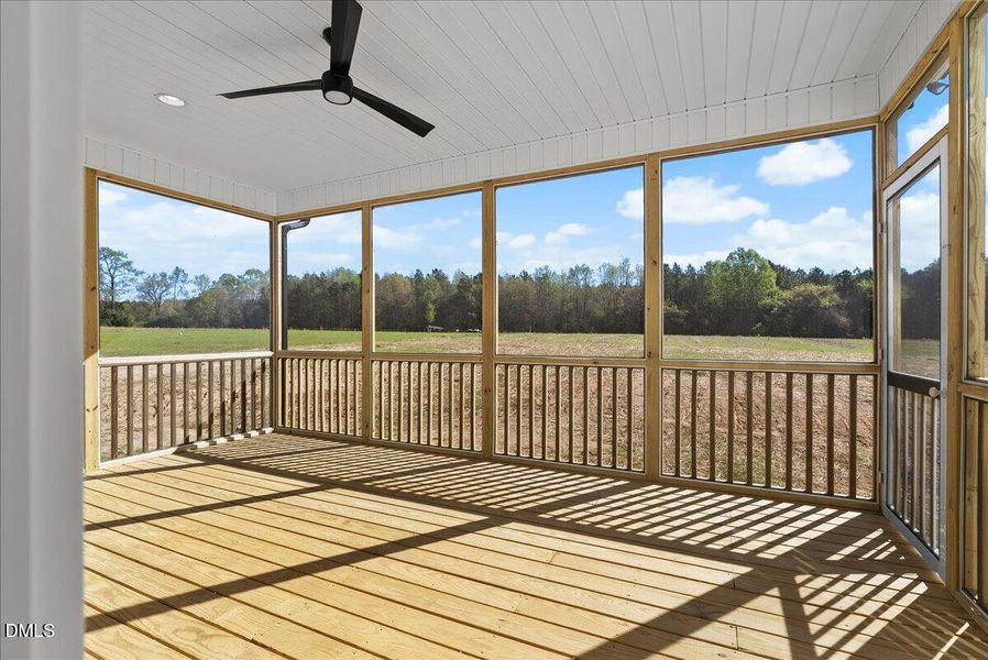 44-DSC03230 44-DSC03230